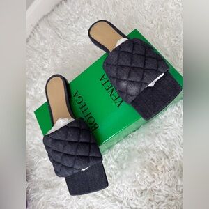 Brand New Bottega Veneta Denim Matelasse Padded Flat Sandals 41 Indigo